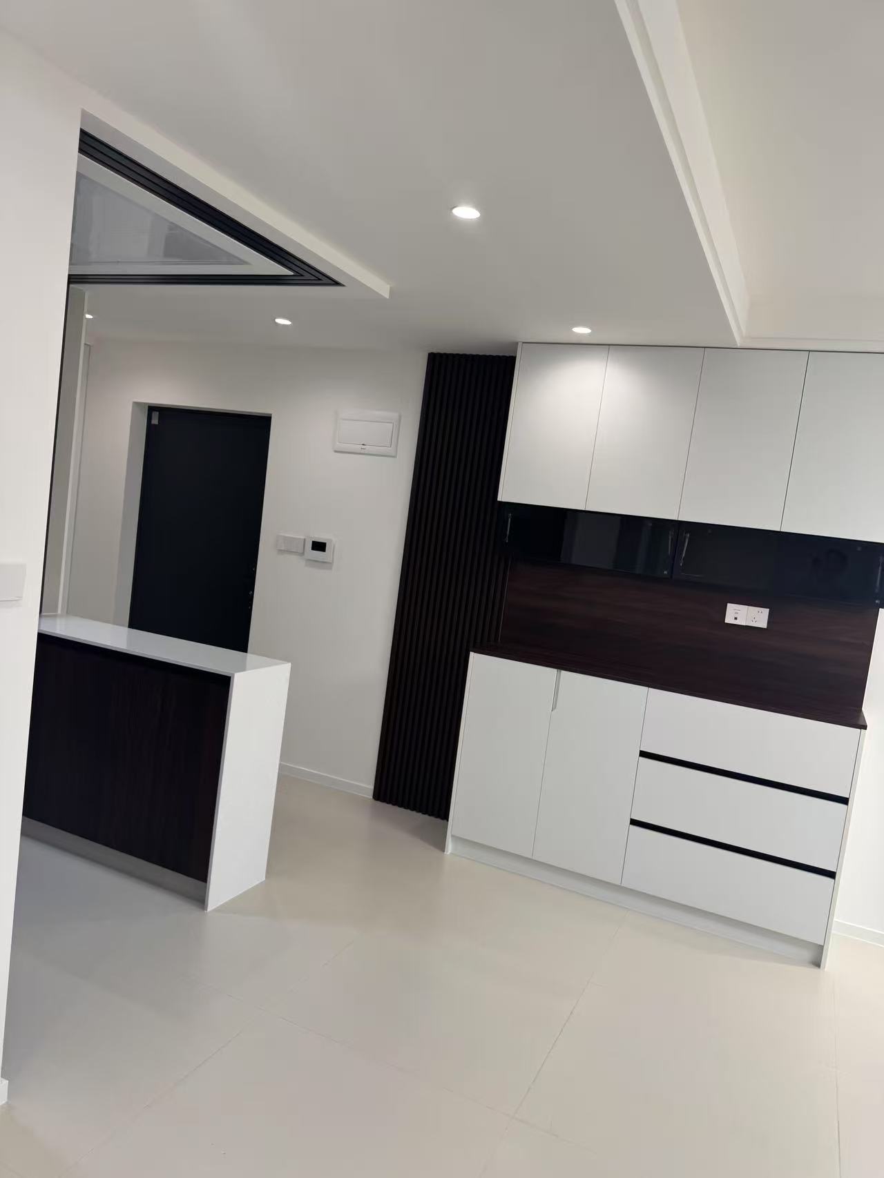 吧台/进门餐边柜